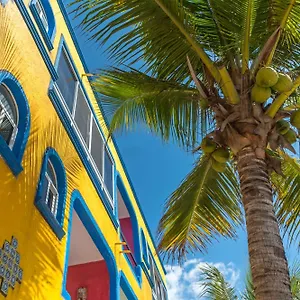 https://del-sol-beachfront.allrivieramayahotels.com